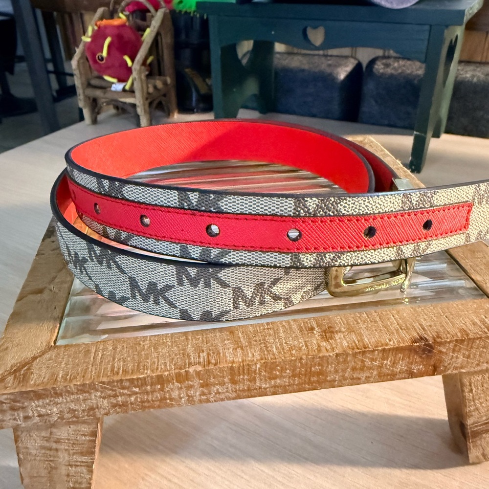 Michael Kors Women’s Monogram Canvas Belt with Red Interior and Gold Buckle - Picture 3 of 3